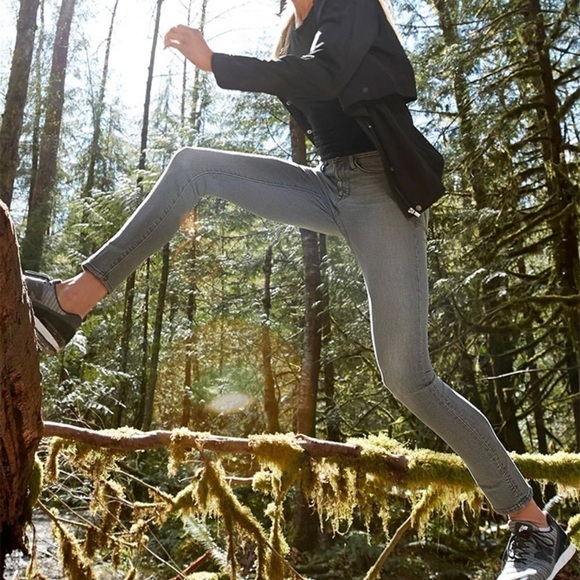 Athleta Sculptek Gray Skinny Jeans Size 6 - Picture 1 of 12